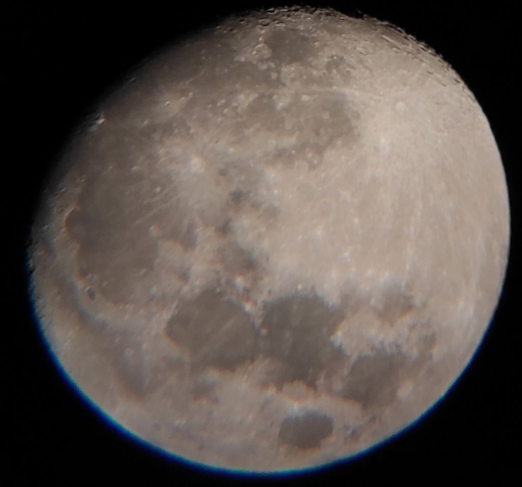 Луна в телескоп Levenhuk Strike 80 NG